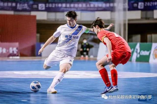 李凯尔0分赵睿17分 中国男篮不敌塞尔维亚